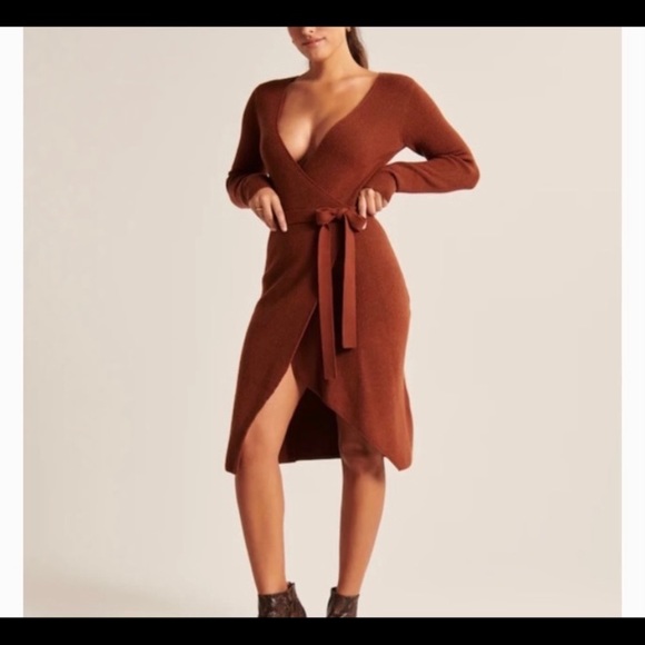 Wrap-Front Midi Dress in Black - Picture 7 of 10